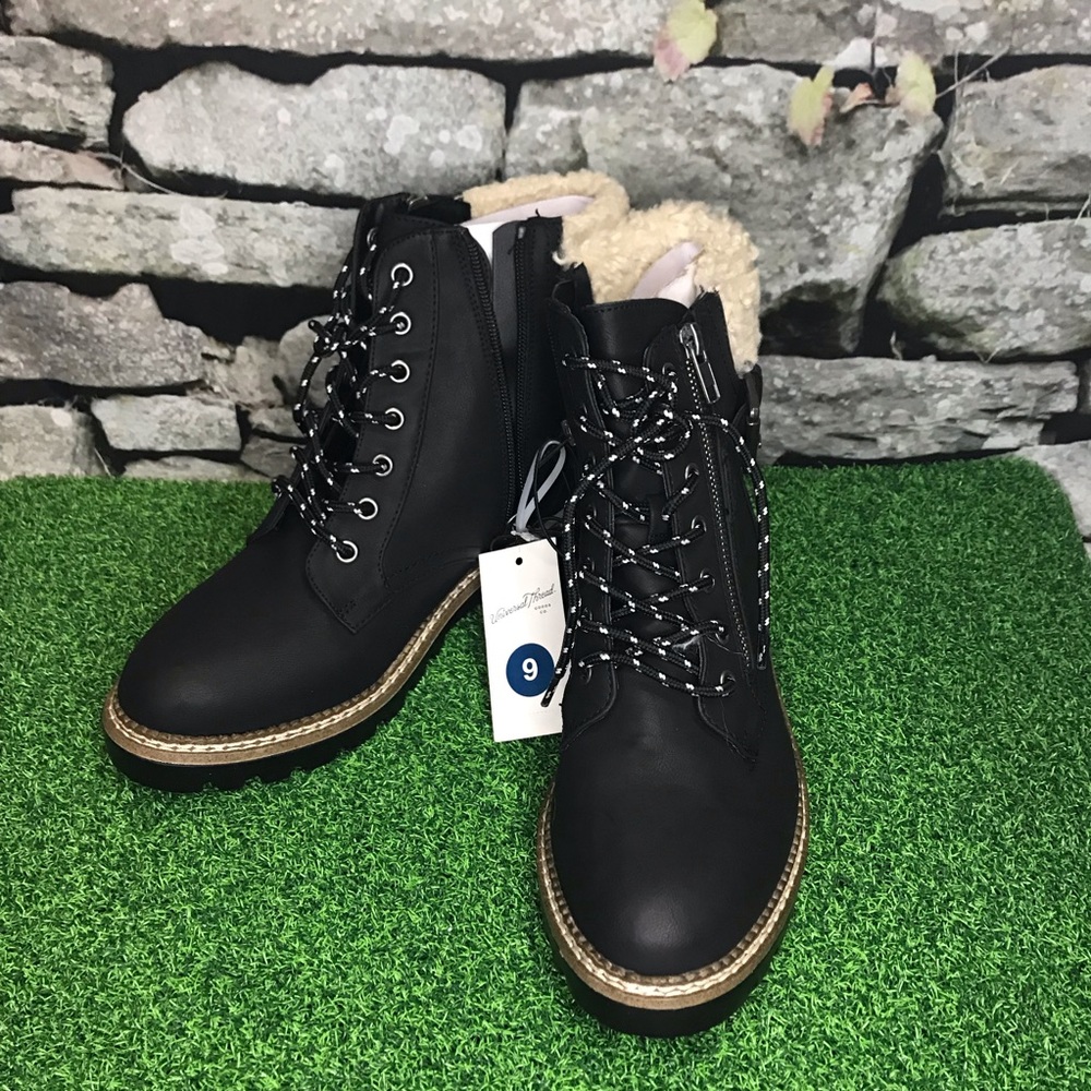 Universal Thread Sherpa Bootie - image 7